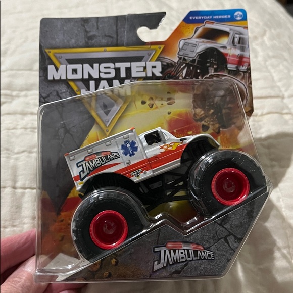 Monster Jam Jambulance Toy Truck - Picture 1 of 3